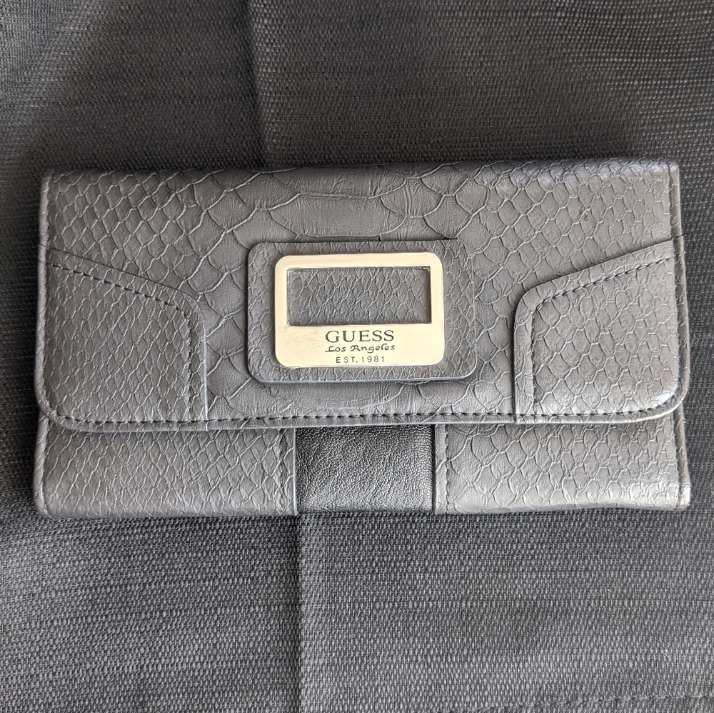 Guess Wallet